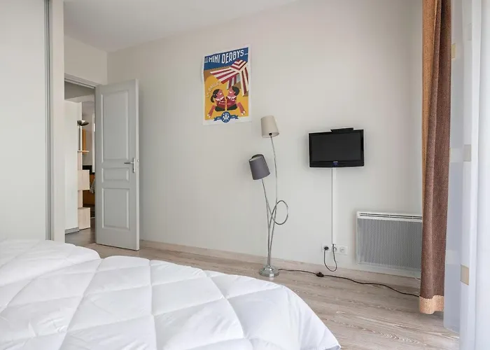 4 Adultes 2 Enfants - Acces Direct